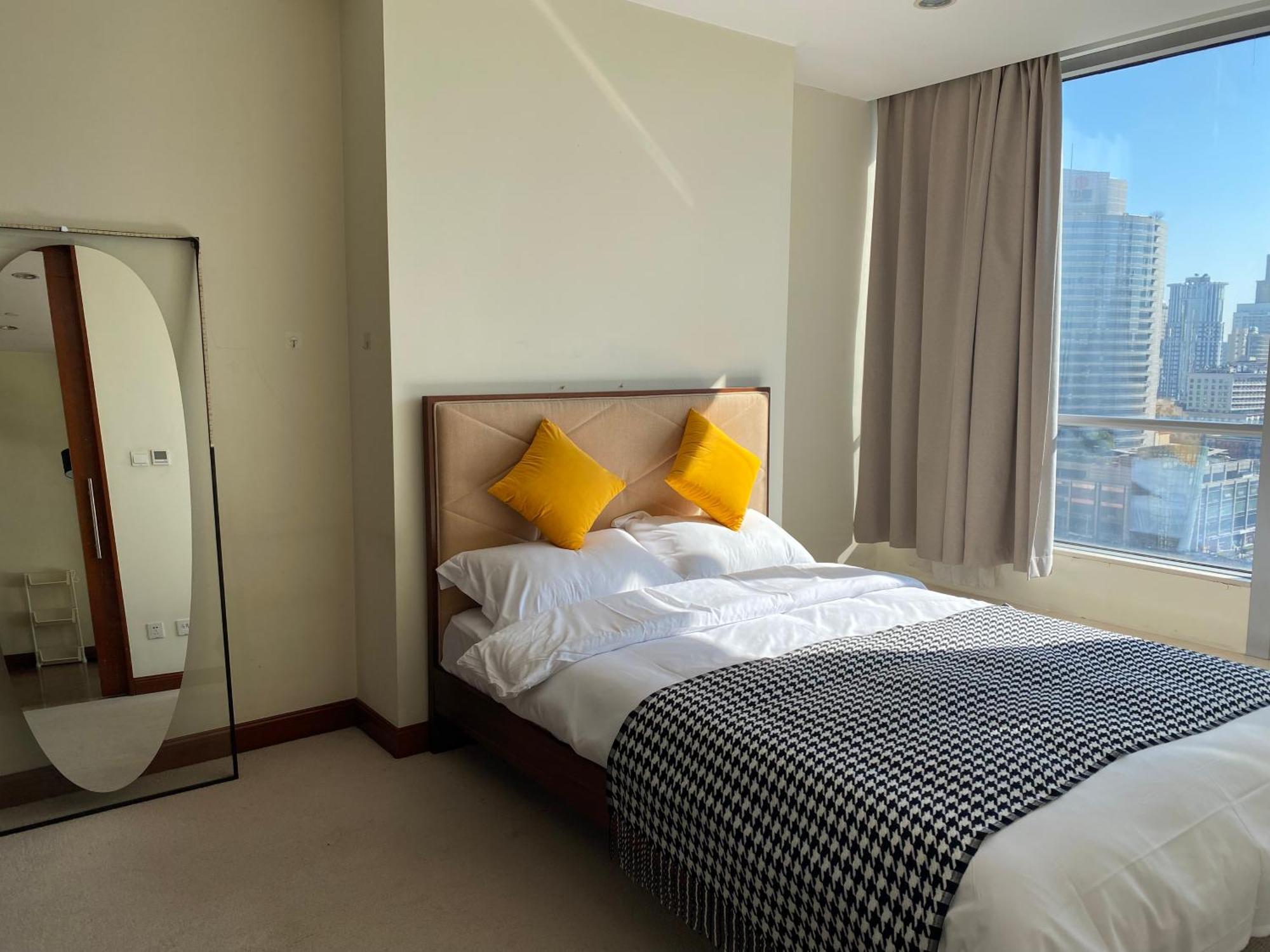 River House Near The Peoples Square And The Bund Shanghai Exteriör bild